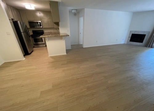 Photo - 1444 Saltair Ave