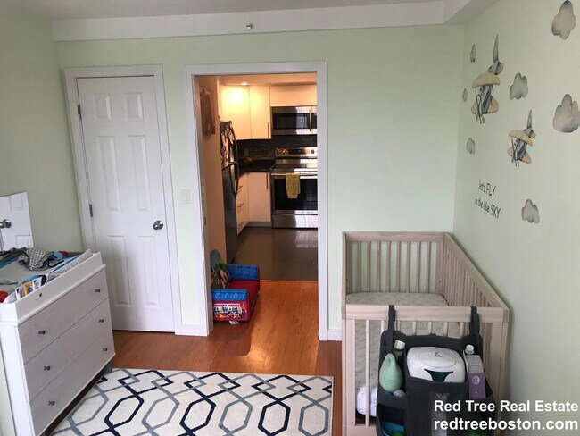 Photo - 1720 Beacon St Unit 3