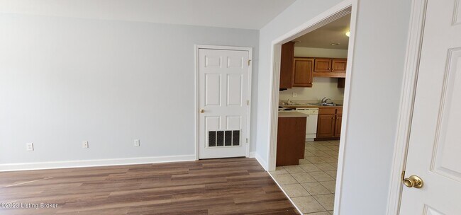 Photo - 8608 Standing Oak Dr Unit 1