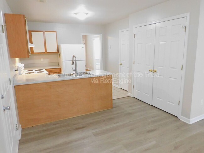 Photo - 3211 North O.Henry Boulevard