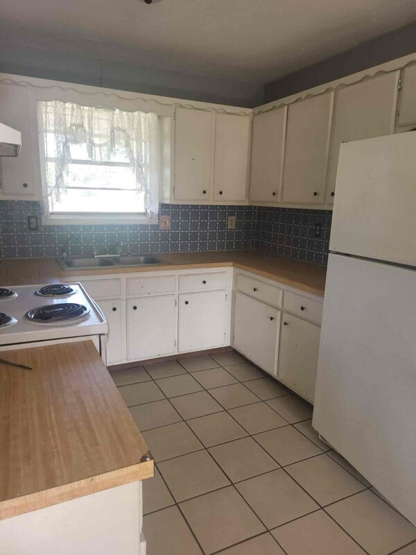 Photo - 305 Sierra Vista Dr