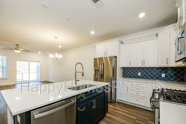 Photo - 134 Alpine Rd