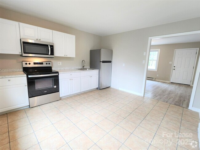 Building Photo - 675 Faith Dr SW Rental