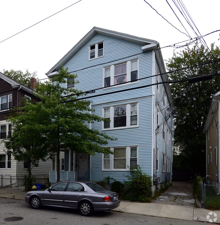 Photo - 143-145 Camden Ave Apartments