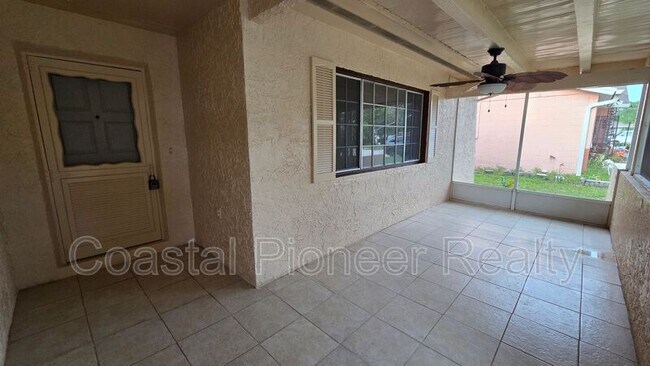 Photo - 4817 Cypress Tree Dr