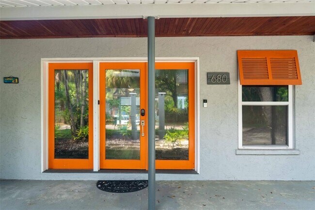 Photo - 680-641 41st St