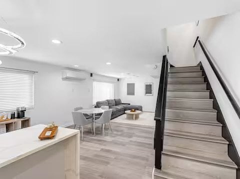 Photo - 10614 Eastborne Ave