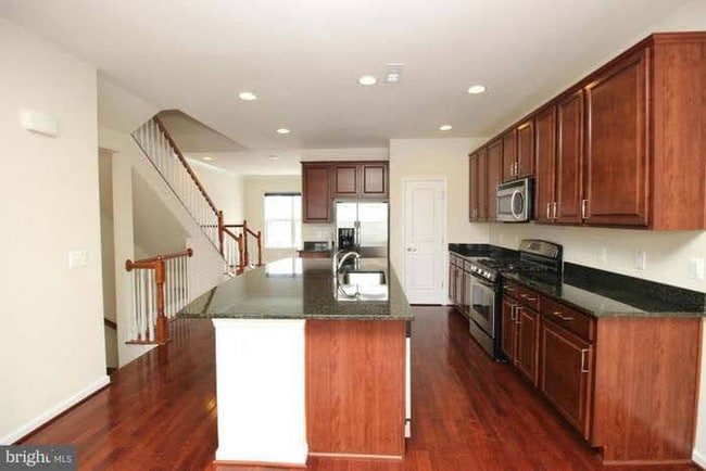 Photo - 25504 Feltre Terrace