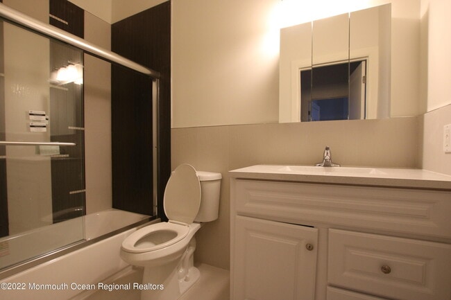 Photo - 1003 Bond St Unit 16