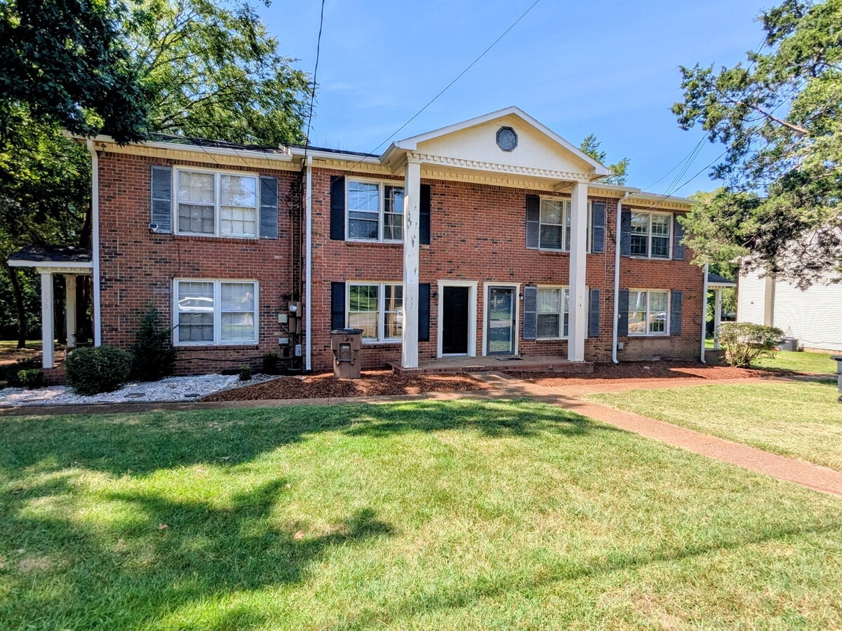 Photo - 732 Holder Dr