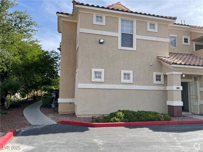 Building Photo - 5855 Valley Dr Unit 2062 Rental