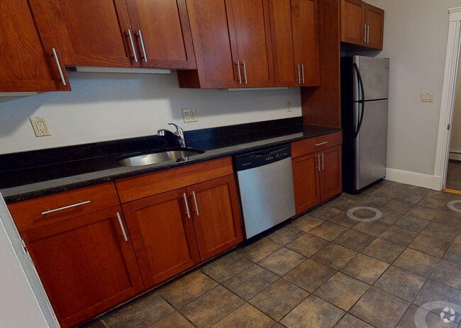 Building Photo - 11 Beacon St Unit 1 Rental