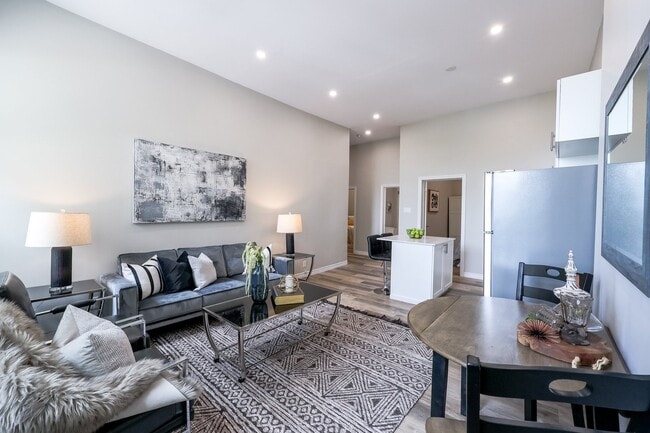 Photo - Gorgeous 2 Bed 1 Bath - Located in the Heart of Sarnia! Unité 305