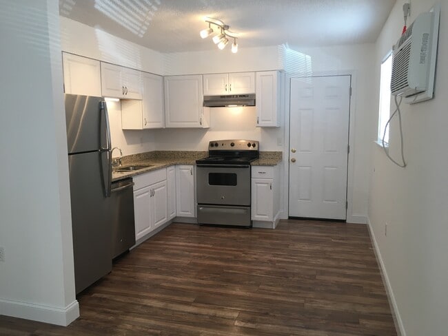 Photo - 1415 29th St Unit D