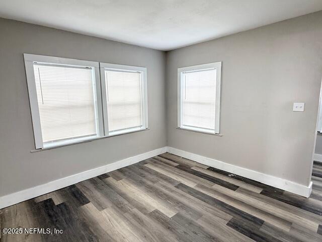 Photo - 222 9th St S