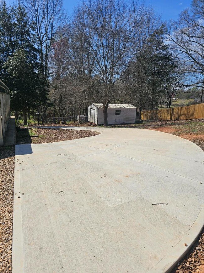 Photo - 134 Rolling Dr