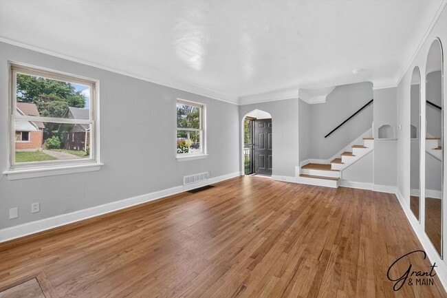 Photo - $1350 3 bedrooms