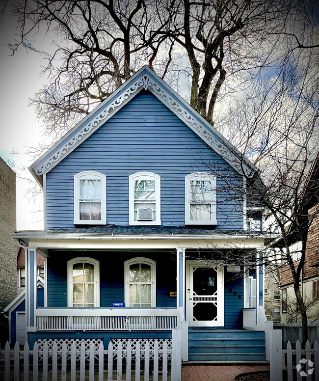 Building Photo - 1906 Orrington Ave Rental