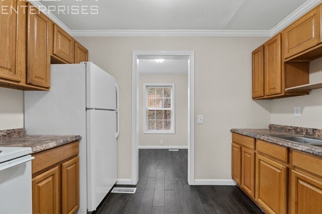 Photo - Charming 2-Bedroom Home on Quiet Valley Vi...