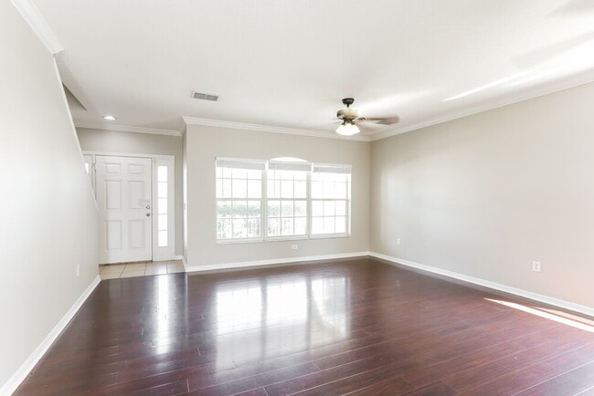 Photo - 24922 Oakhaven Ct