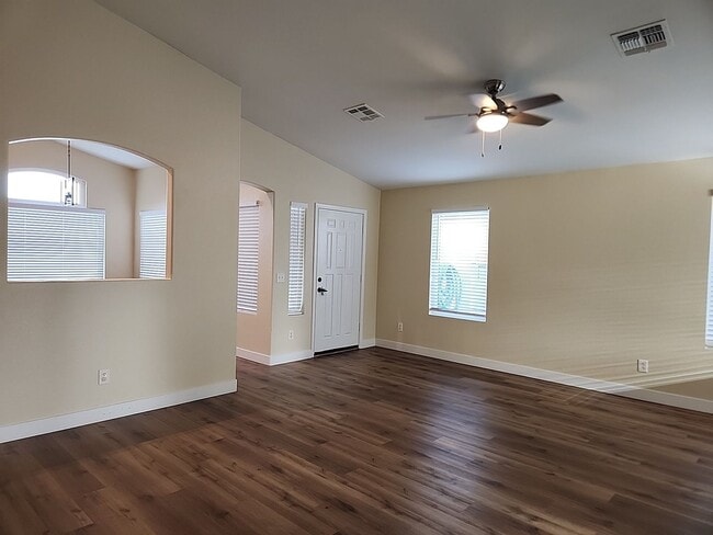 Photo - Must See 3 bed / 2 bath home in North Mesa...