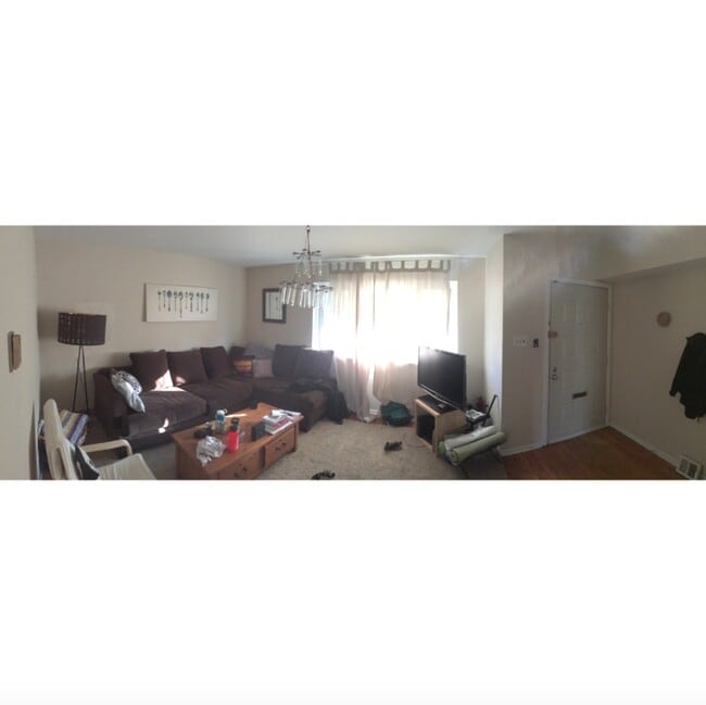 Building Photo - 2116 N 11th St Rental