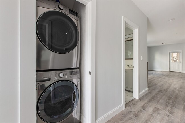 Photo - 62-64-64 Edson St Unit 1