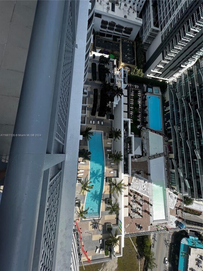 60 SW 13th St Condo Unit 2610 Condo for Rent in Miami, FL