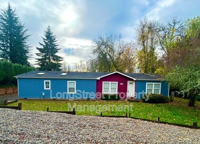 Building Photo - 2520 NW Robinhood St