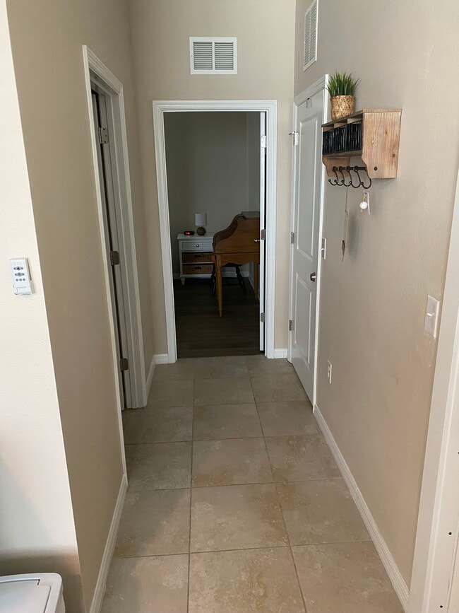 Photo - 2304 Midnight Pearl Dr Unit Apt B