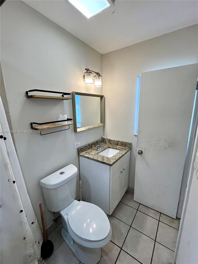 Photo - 1958 Monroe St Unit 210