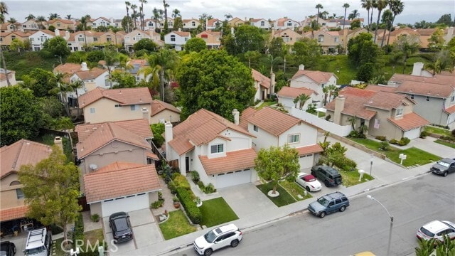 Photo - 25075 Sanoria St