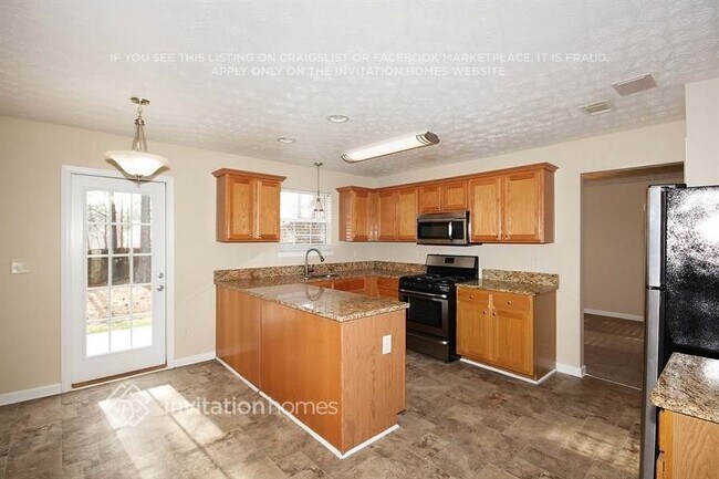 Photo - 3925 Bradford Walk Trail