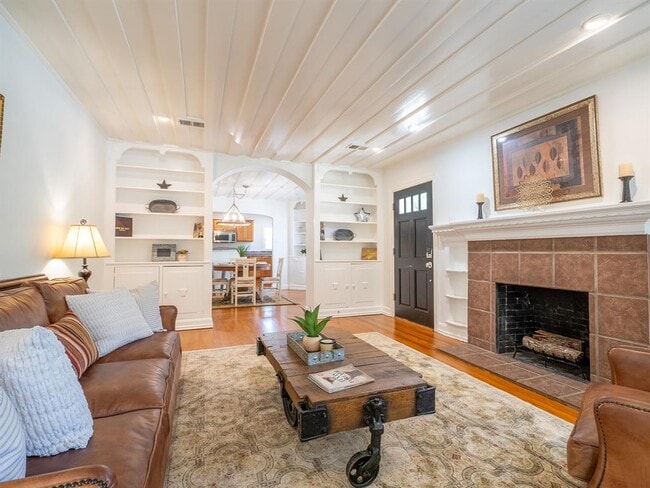 Photo - 32 Margranita Crescent