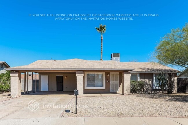 Building Photo - 726 W Laguna Azul Ave