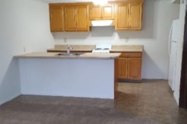 Marion Court kitchen