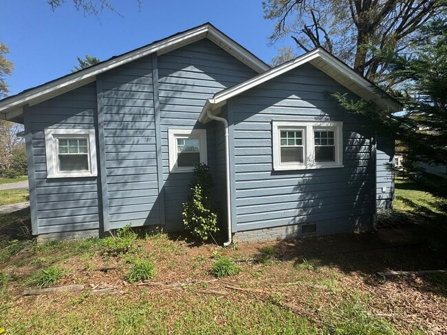 Photo - Walking distance to Downtown Kings Mountain, NC =