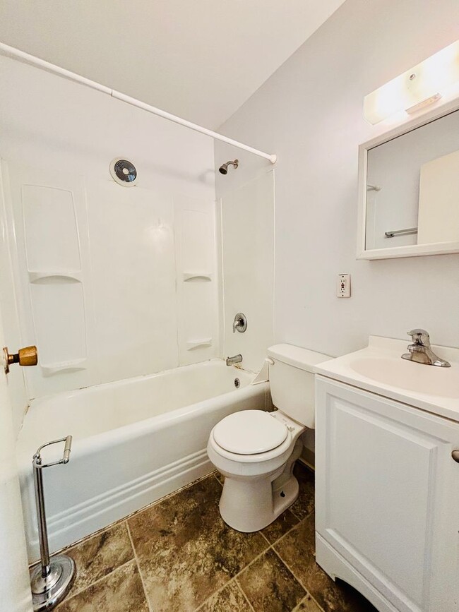Photo - 709 11th Ave