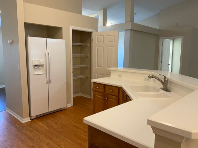 Photo - 209 Stellar Ct