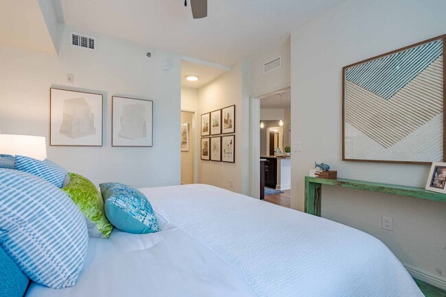 2 Bayshore apartments — community photo