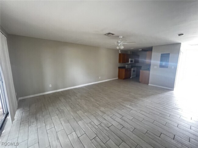 Photo - 1019 SE 11th St