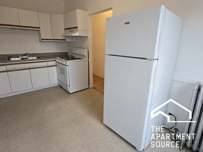 Photo - 7726 N Marshfield Ave Unit 7726 North Marshfield Ave