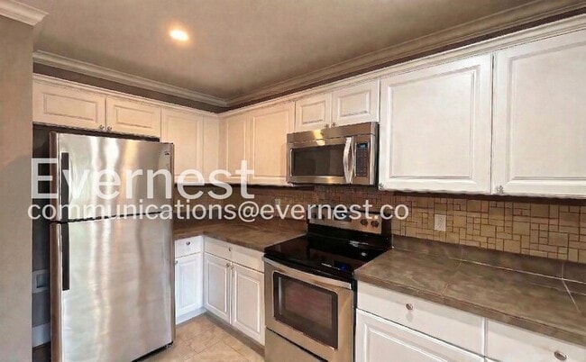 Photo - 2102 Vine St