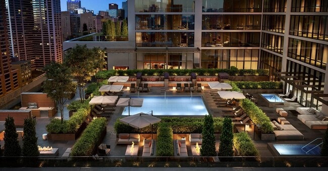 Building Photo - 1210 S Indiana Ave Unit 2510