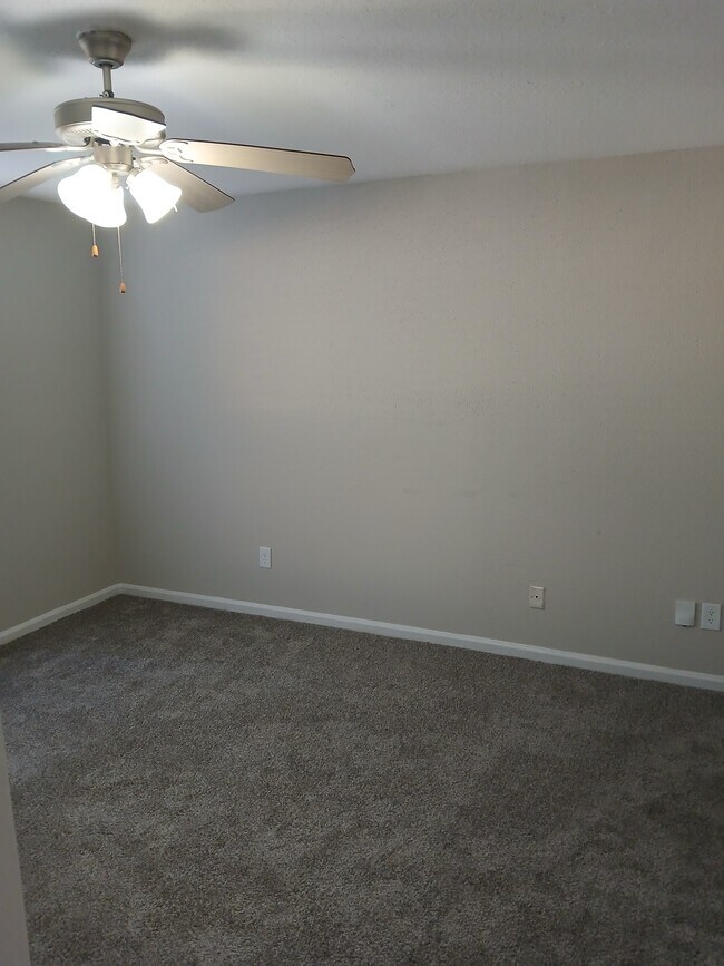 605 Sq. Ft. 1x1 Bedroom Area