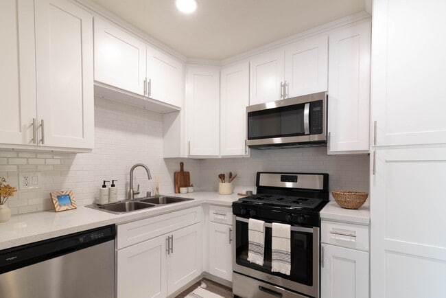 Brookside Apartments- Redlands, CA