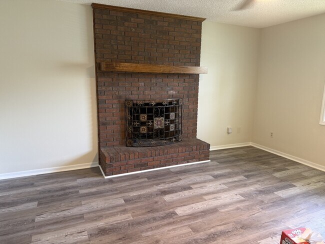 273 Norman Dr