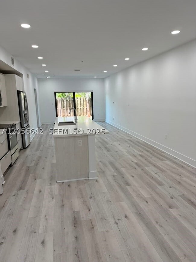 Photo - 7865 NW 104th Ave Unit 1