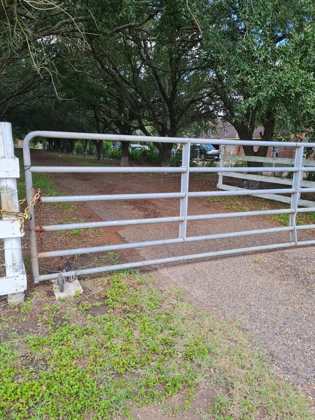 Photo - 21796 Stuart Place Rd