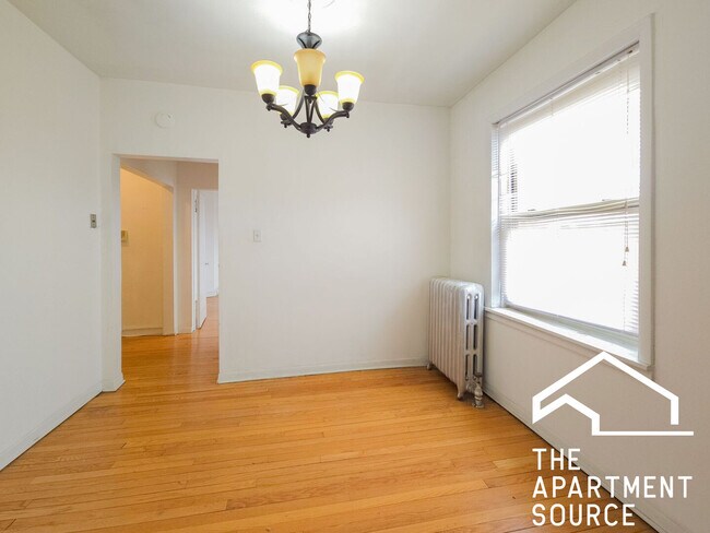 Photo - 4505b N Greenview Ave Unit 3W